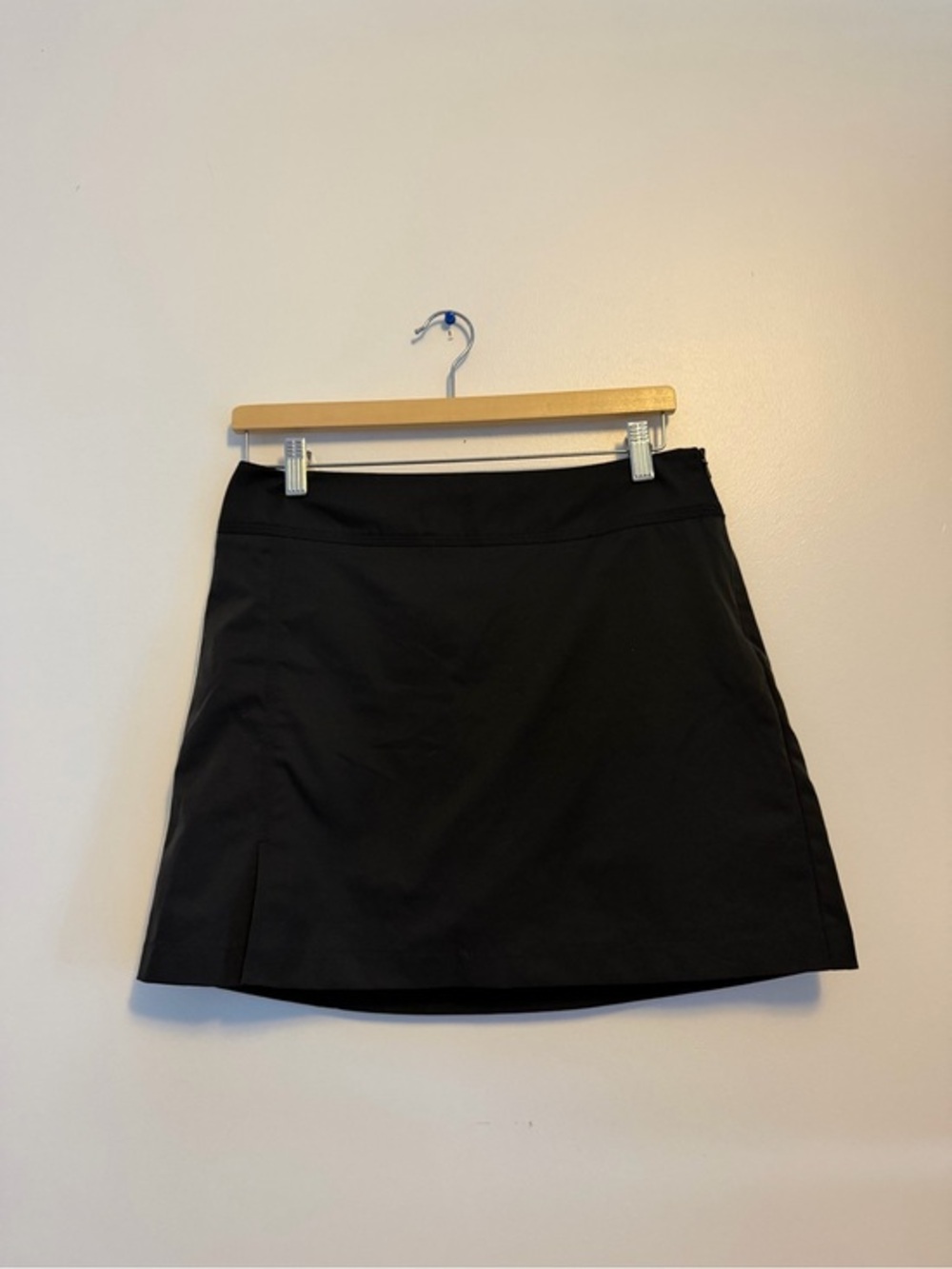 Adidas ClimaCool Black 3-Stripe Golf Tennis Athletic Skort Skirt Size 4
